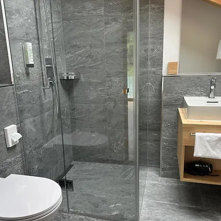 Готель Espen *