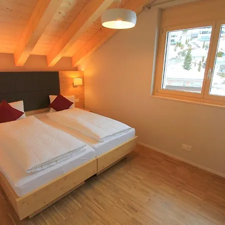 Espen Готель *